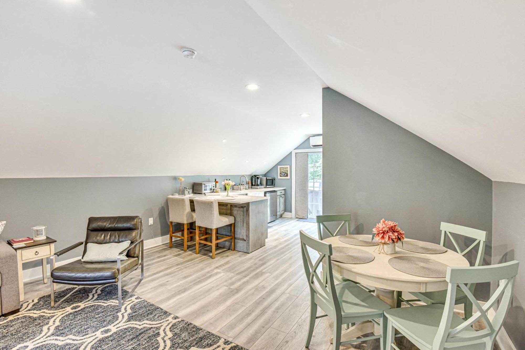 Benton Harbor Apt With Balcony And Shared Fire Pit Zewnętrze zdjęcie
